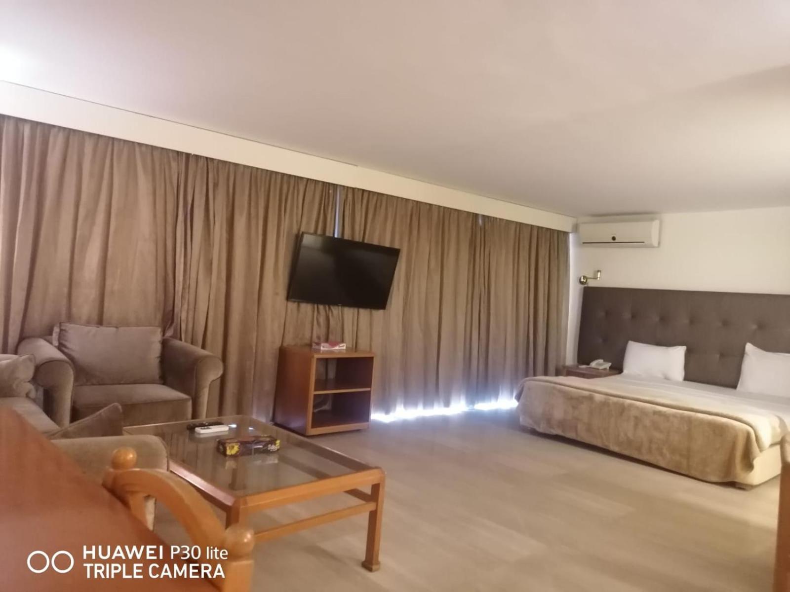 ביירות Charles Hotel מראה חיצוני תמונה